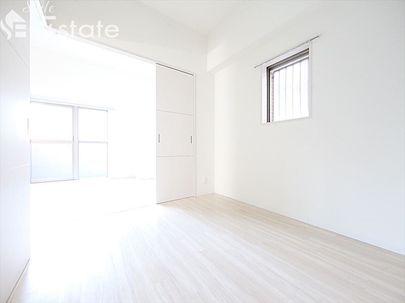 シュトルツ栄の物件内観写真