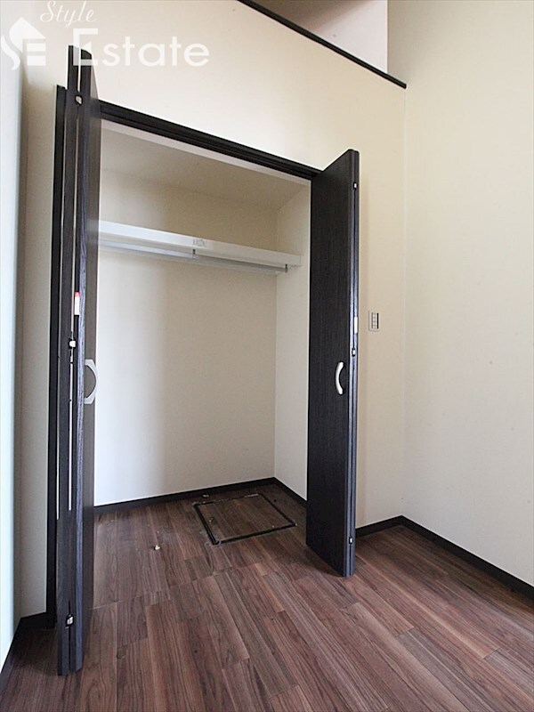 Creo栄生伍番館の物件内観写真