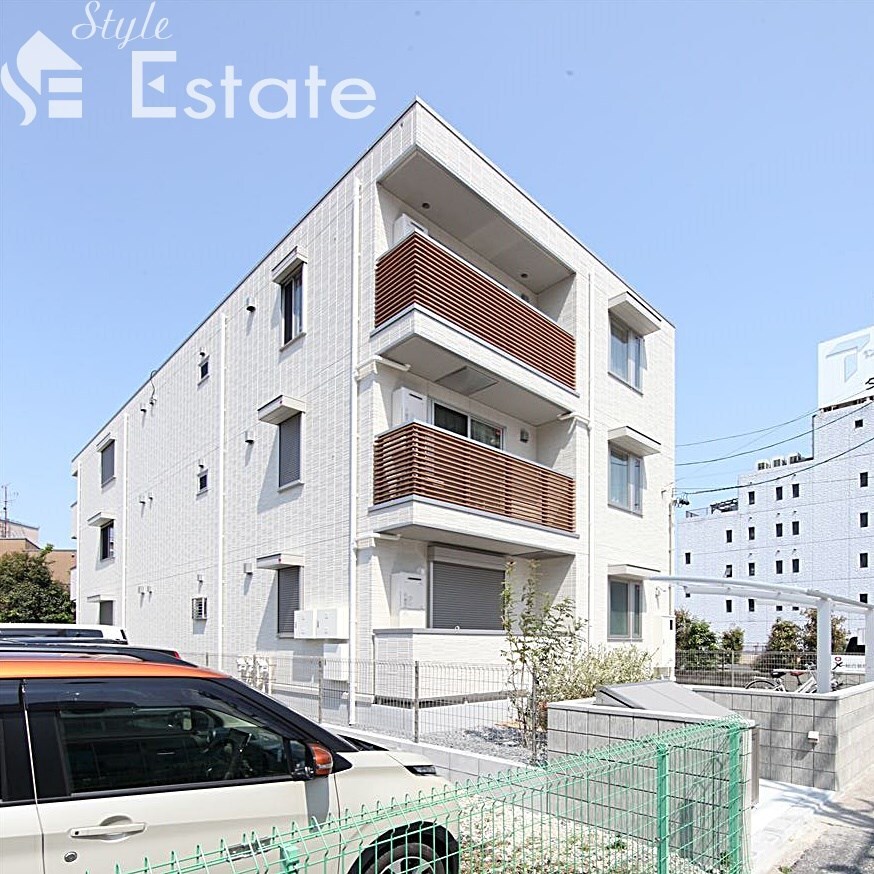 シャルム・ヴィアーレの物件外観写真