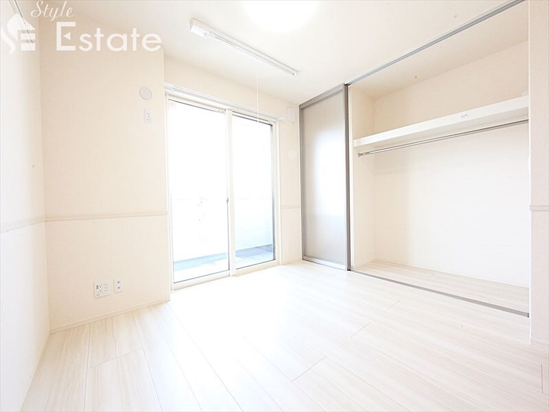 シャルム・ヴィアーレの物件内観写真