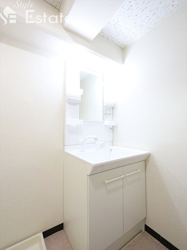 ガーデンコート新栄の物件内観写真