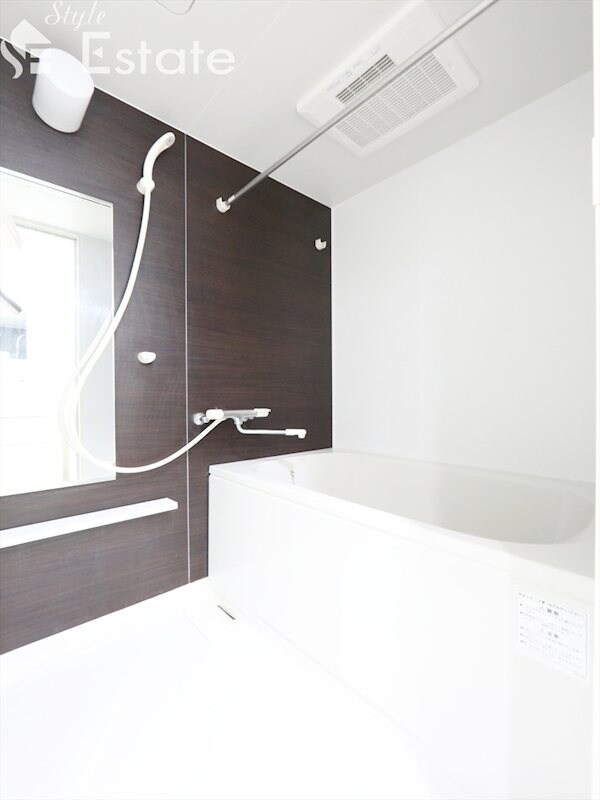 アイボリーの物件内観写真