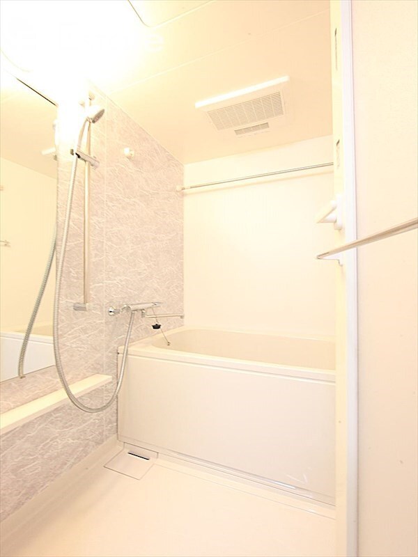 レジデンスユウキの物件内観写真