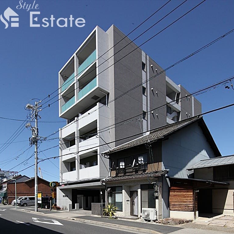 グリーンコート亀島の物件外観写真