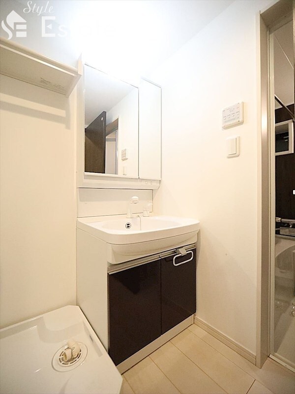 SOLID栄生の物件内観写真