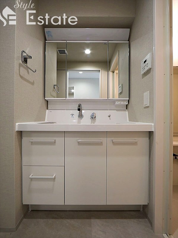 ザ・レジデンスパーク栄の物件内観写真