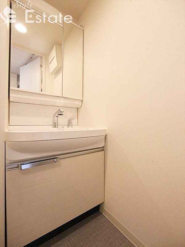 プレサンス丸の内アドブルの物件内観写真