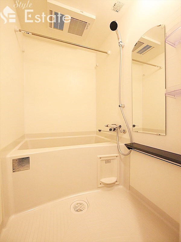 プレサンス丸の内アドブルの物件内観写真