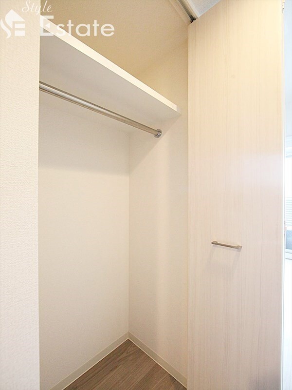 プレサンス丸の内アドブルの物件内観写真