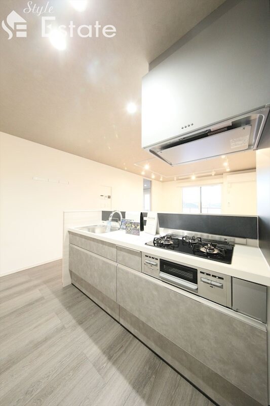 マリポーサ高畑Bの物件内観写真