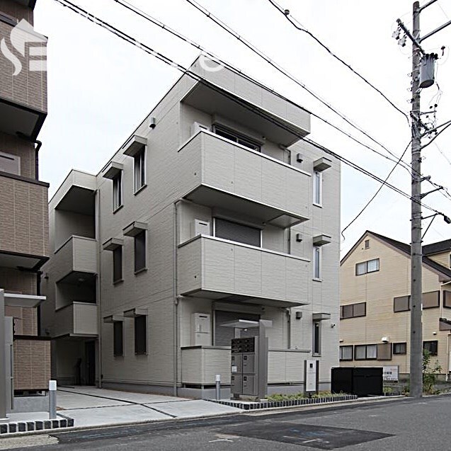 メゾンクレセントII八田の物件外観写真