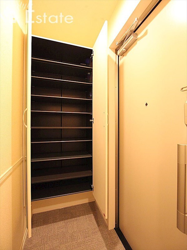 メゾンクレセントII八田の物件内観写真