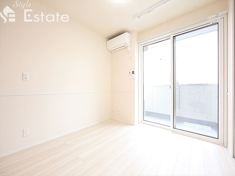 メゾンクレセントII八田の物件内観写真