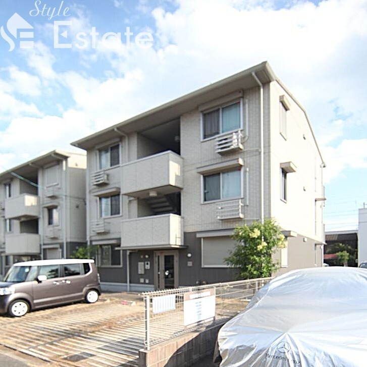 ルミエールこがねIIB棟の物件外観写真