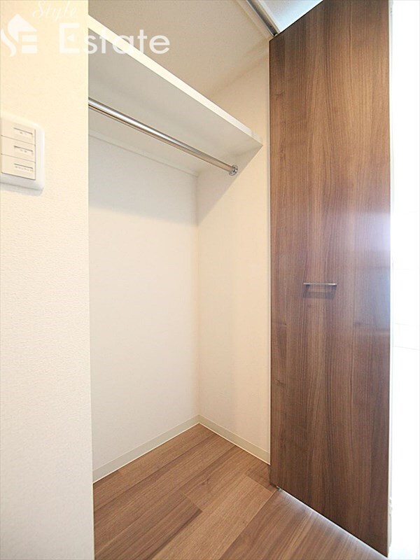 プレサンスSAKAEフロントの物件内観写真