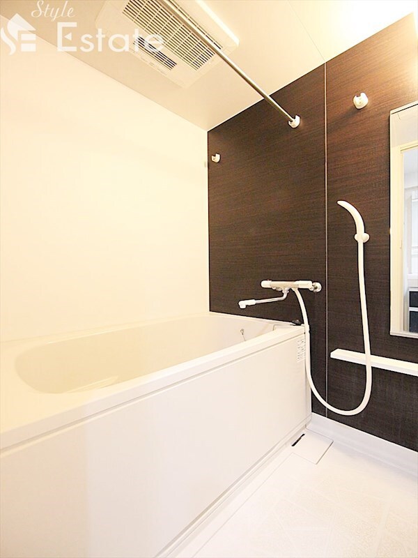 アイボリーの物件内観写真