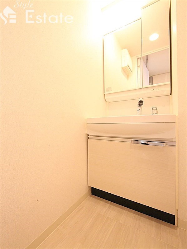 プレサンス丸の内リラティの物件内観写真