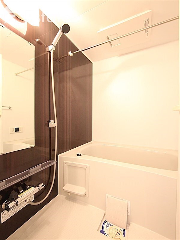 ジュネス稲葉地町の物件内観写真