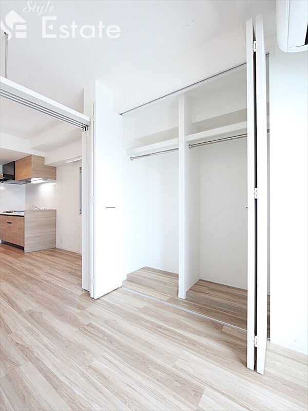 ヒヴィ・カーサ名駅西の物件内観写真