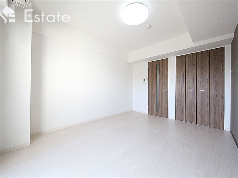 ヴェーラカーサウルバーナの物件内観写真