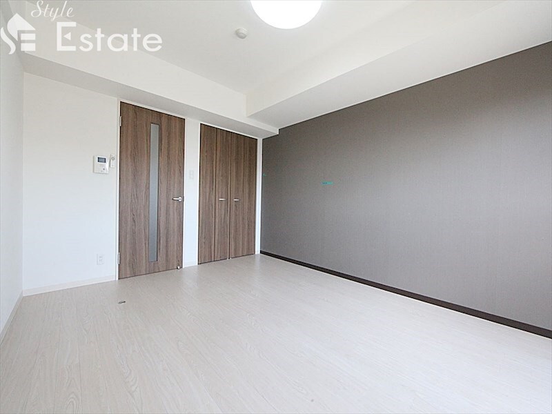 ヴェーラカーサウルバーナの物件内観写真