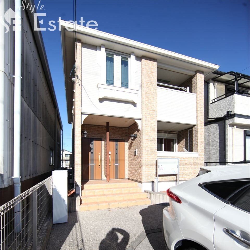 フィオーレの物件外観写真