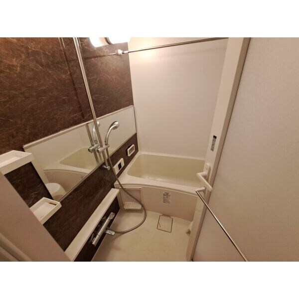 グランカーサ難波元町の物件内観写真