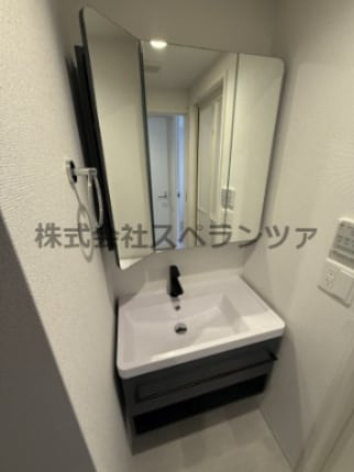セレニテ江坂エクラの物件内観写真