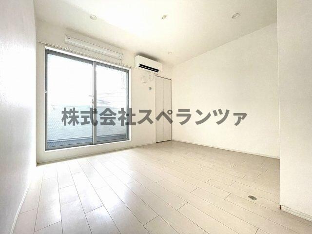 レジュール・ウールの物件内観写真