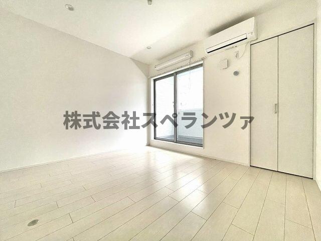 レジュール・ウールの物件内観写真