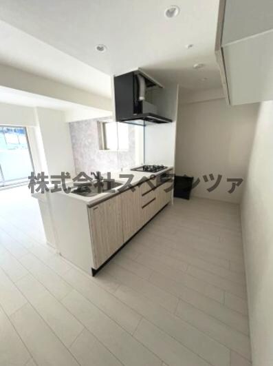 スプランディッド上本町WESTの物件内観写真