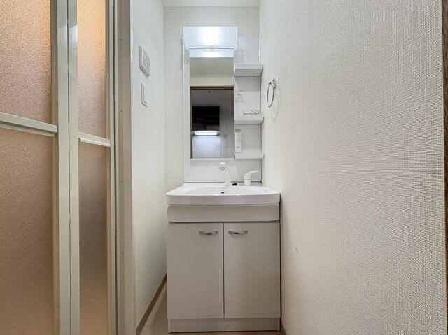 LI VI AZ OSAKA Veriteの物件内観写真