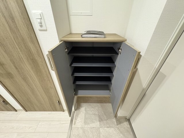 LI VI AZ OSAKA Veriteの物件内観写真