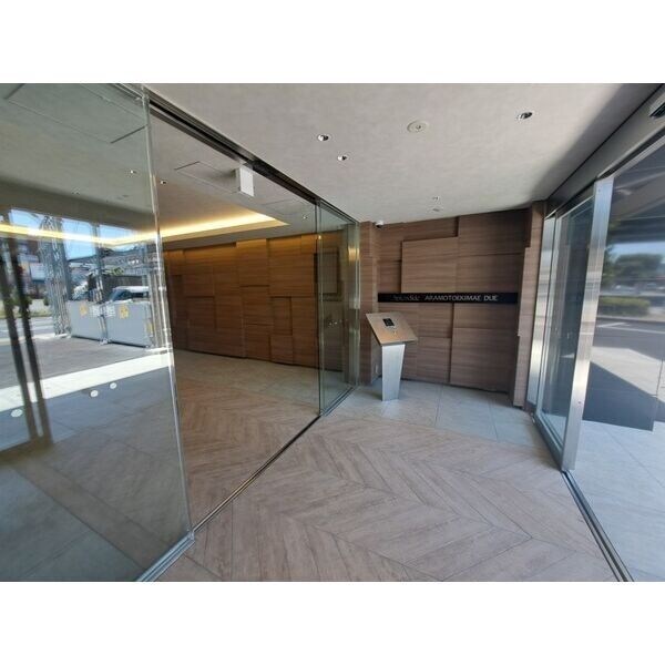 AELL OSAKA EASTの物件外観写真