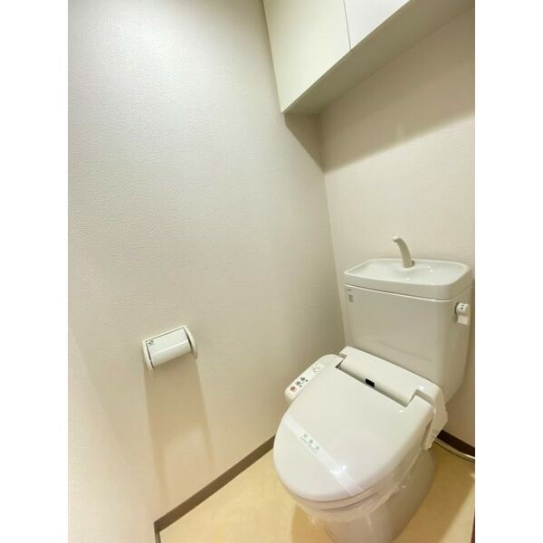 日本橋駅 徒歩8分 9階の物件内観写真