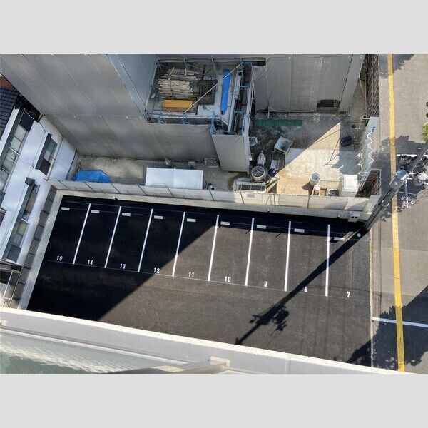 プレステージ12番館の物件外観写真