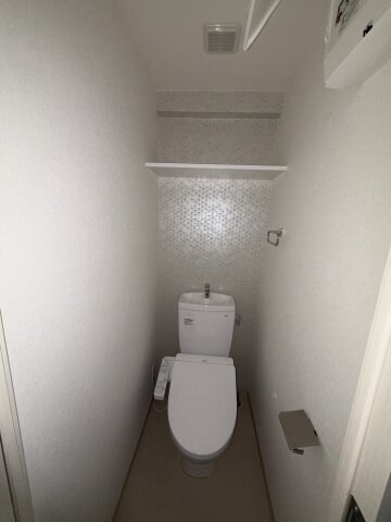 フォーリアライズ難波リアンの物件内観写真