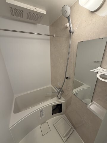 フォーリアライズ難波リアンの物件内観写真