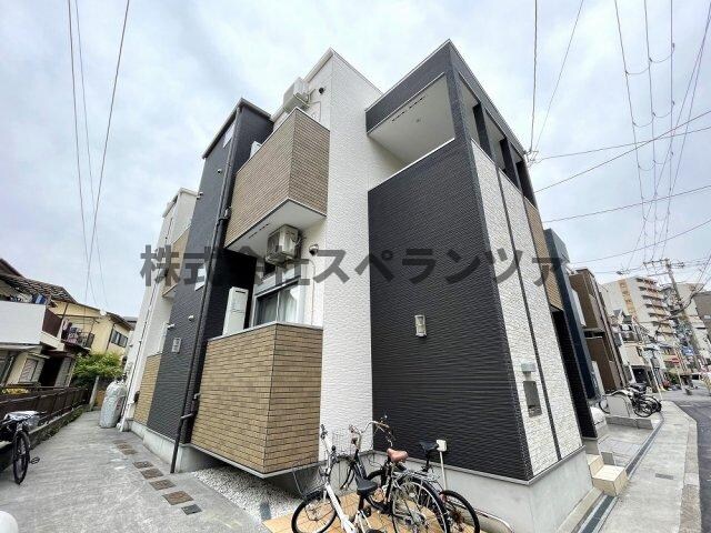 レシアムールの物件外観写真