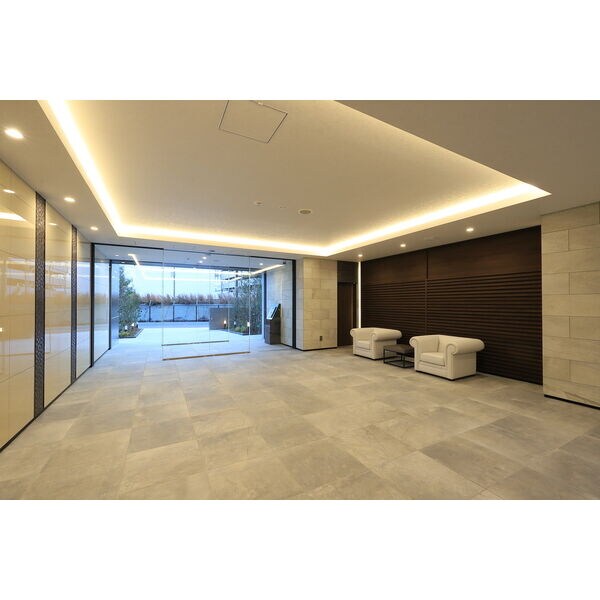 スプランディッドVIIIの物件外観写真