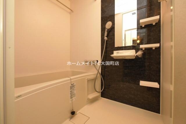 セレニテ難波ミラク参番館の物件内観写真