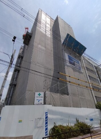 セレニテ江坂エクラの物件外観写真