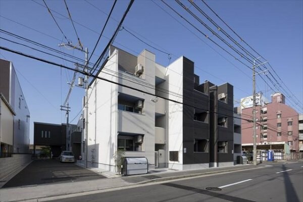 ルネッサ八尾南の物件外観写真