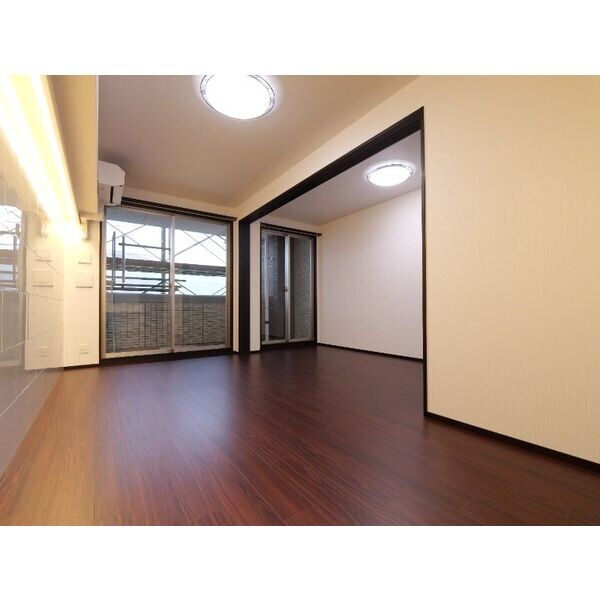 プレジオ帝塚山の物件内観写真