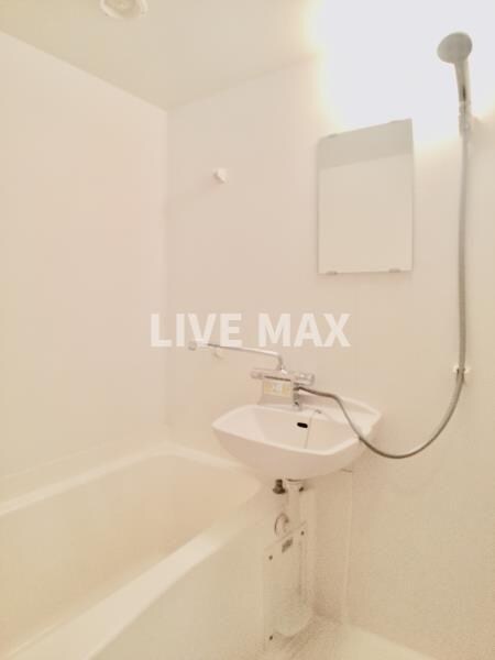 メゾンベール南麻布の物件内観写真