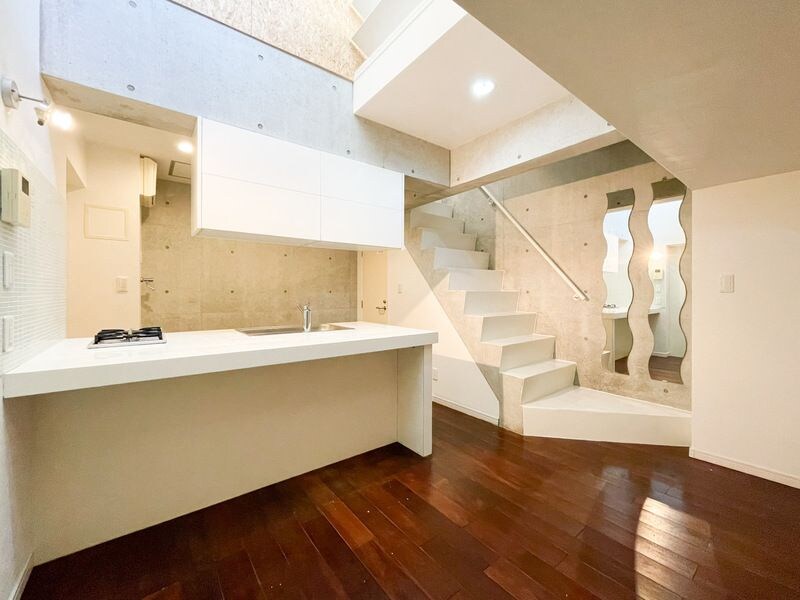 サンフェル神宮前の物件内観写真