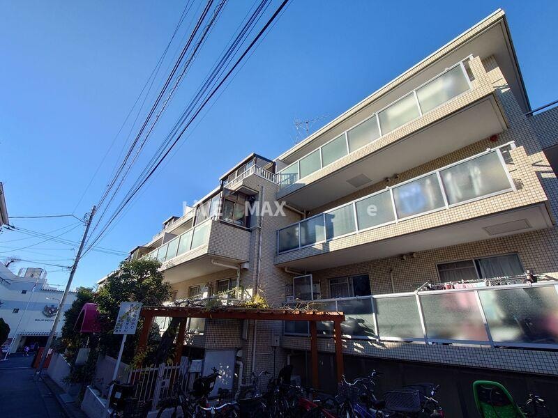 マノワール小滝園の物件外観写真