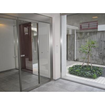 KDXレジデンス南青山の物件外観写真