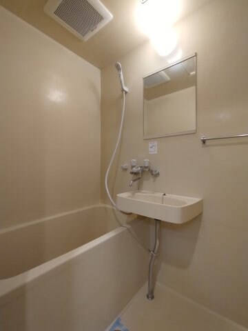 リクレイシア西麻布Ⅰ番館の物件内観写真