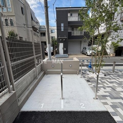 リビオメゾン東北沢の物件外観写真